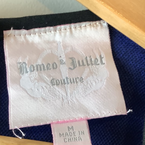 Romeo + Juliet Couture Cobalt Peplum Pattern Top Size Medium - Picture 3 of 7